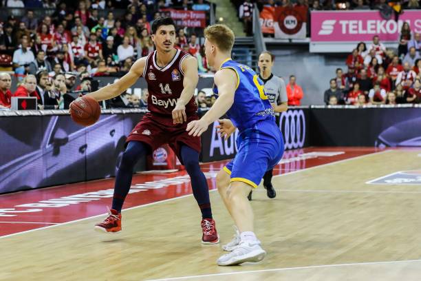 行精准传球 行精准传球