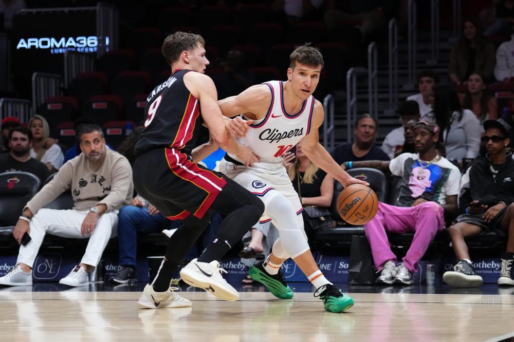 迎来了他们 迎来了他们