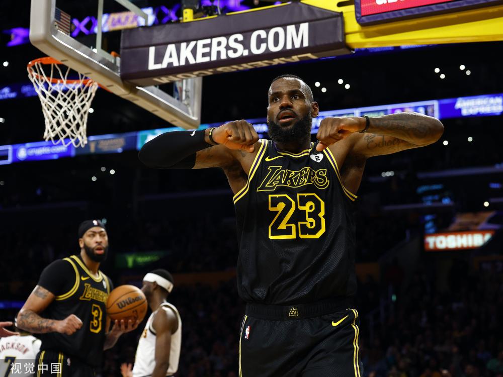 而内心的坚 而内心的坚